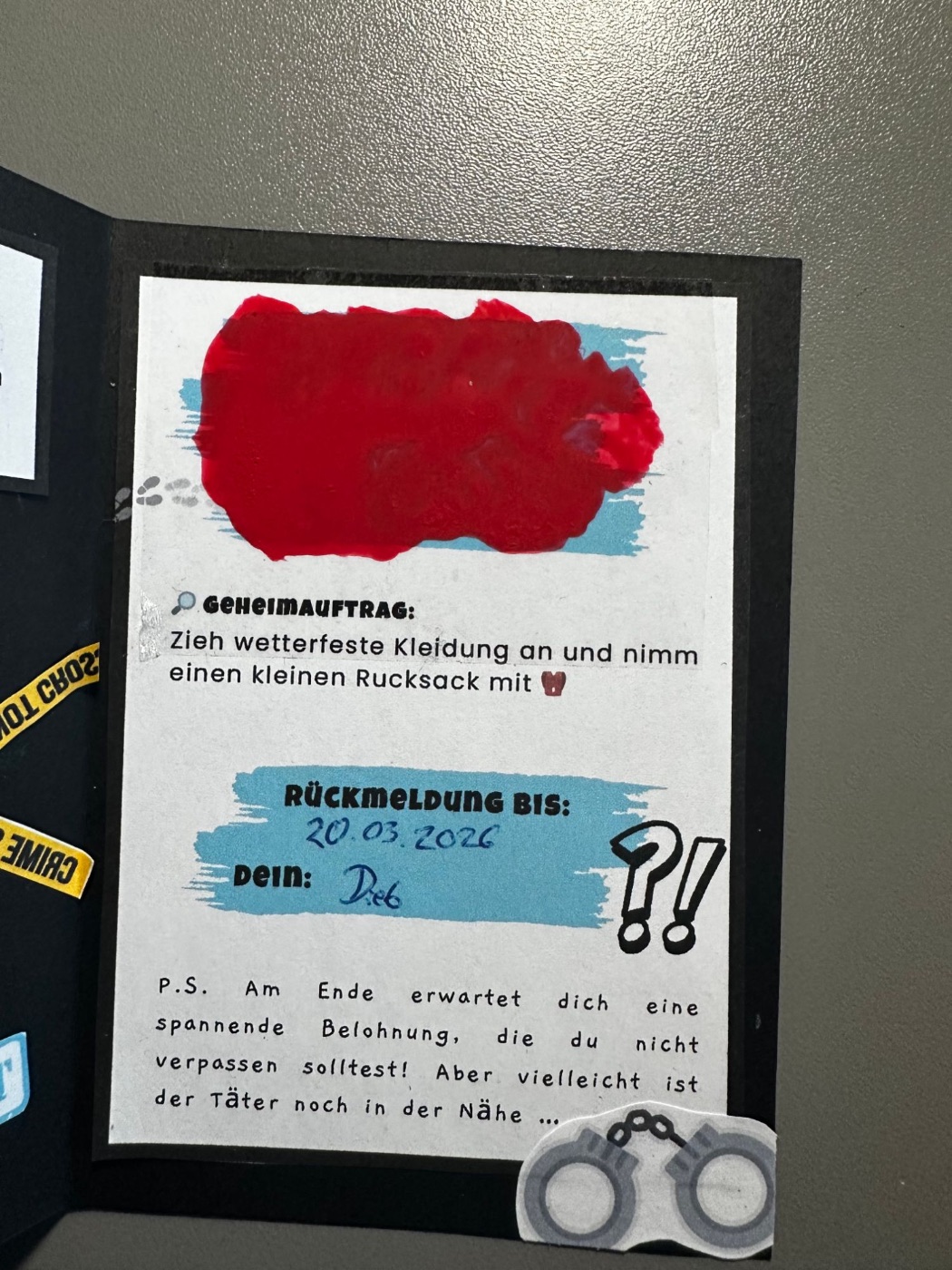 Nahaufnahme des roten Rubbelfelds